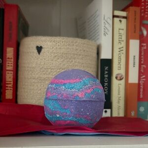 3/$30 Brand new lush sugar plum fairy bath bomb